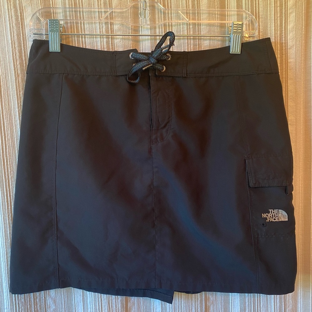 The North Face Women's Black Active Skirt